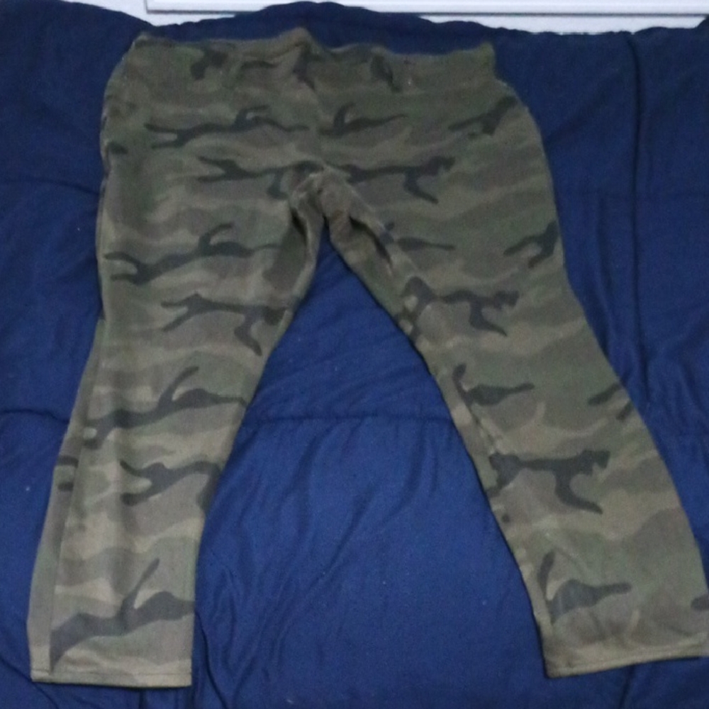 Terra & Sky Green Camo